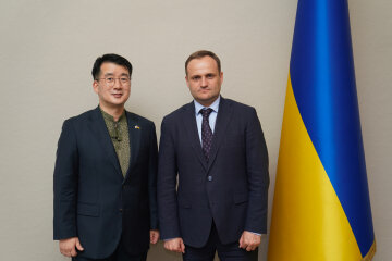 Алексей Кулеба и Пак Кичан