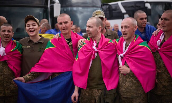 Обмін полоненими / Фото: Телеграм Володимира Зеленського