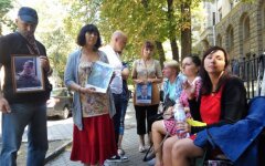 родные пленных