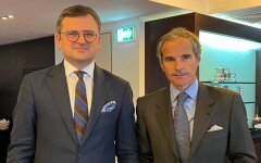 Дмитрий Кулеба и Рафаэль Гросси
