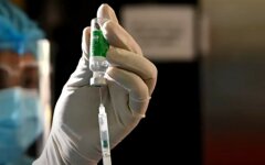 Минздрав простимулирует медиков, которые проводят вакцинацию от COVID-19