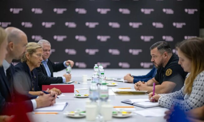Олександр Козенко і Генрієтта Холлберг Тюгесен