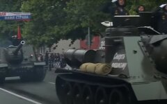 Парад Победы в Крыму,танк Т-34,инцидент на параде в Крыму,танк чуть не въехал в людей