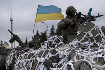 7-Ukrainian-military-AP