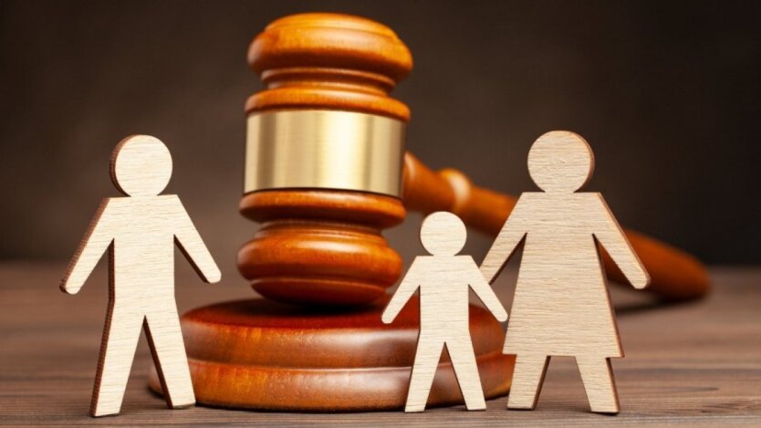 Аліменти на дітей