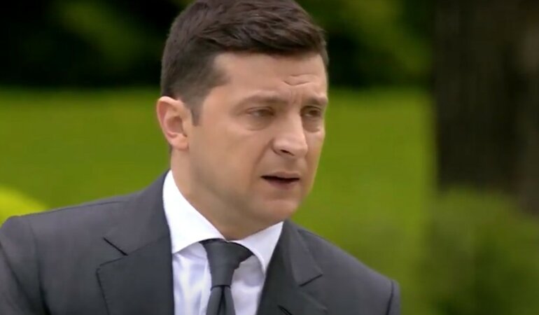 Госдеп США послал Зеленскому сигнал после слива разговоров Байдена с Порошенко