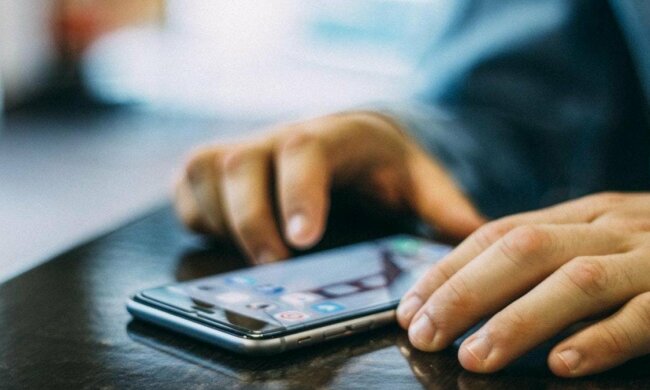 Абоненты Киевстар,Операторы мобильной связи в Украине,Vodafone Украина,lifecell Украина