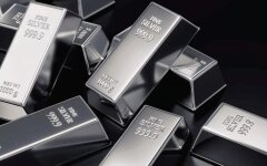 Серебряные слитки / Фото: webuygoldmn.com