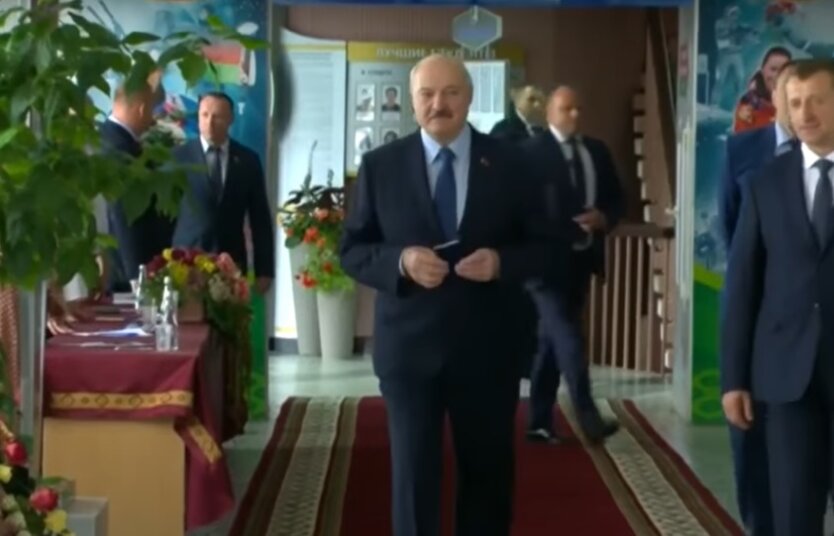 Александр Лукашенко на выборах