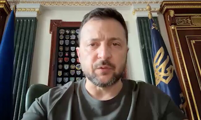 Зеленский заслушал доклад Сырского о ситуации на фронте