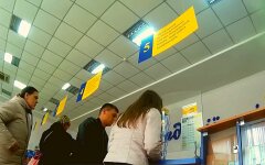 Отделение Укрпочты в Украине, очередь людей