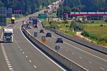 Українці загинули в страшній ДТП в Європі через помилку водія