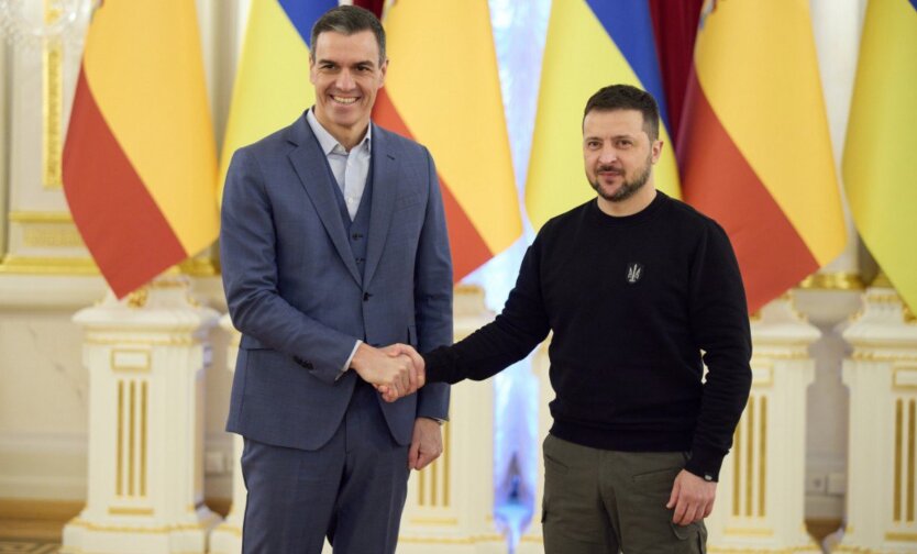 Зеленский обсудил с премьером Испании новый пакет помощи и вступление Украины в ЕС