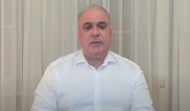 Жвания вернулся в Киев, чтобы добиться наказания Порошенко и рассказать о Гиркине