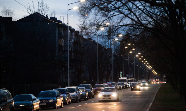 Світлодіодні ліхтарі на вулиці Києва / Фото: КМДА