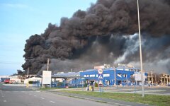 Россия атаковала завод Flex в Мукачево / Фото: Facebook / Мирослав Билецкий