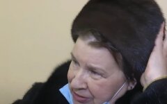 Пенсионерка, пенсии, выплаты