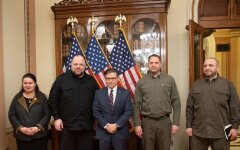 Майк Джонсон та українська делегація у Конгресі