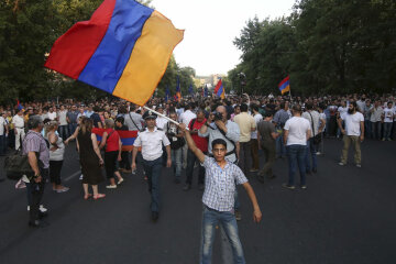 erevan-armeniya-protestyi
