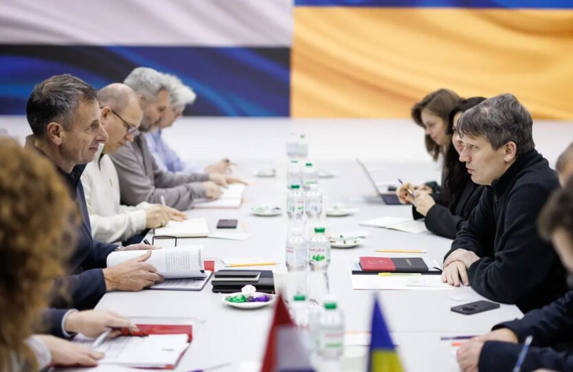 Україна і Нідерланди запускають спільне виробництво озброєнь