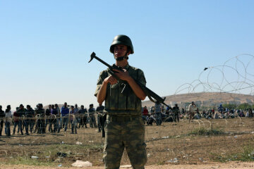 армия Турции_турецко-сирийская граница
