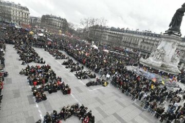 протест в Париже