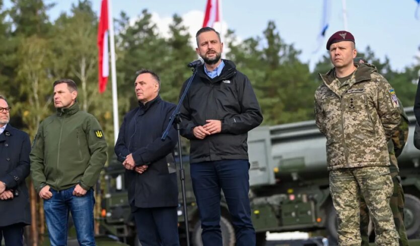 У Польщі відкрили найбільший центр для підготовки військових ЗСУ