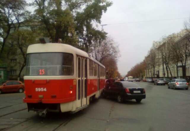 kiev-dtp-tramvay