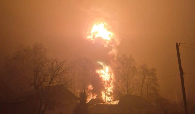 Пожежа на нафтобазі в Росії