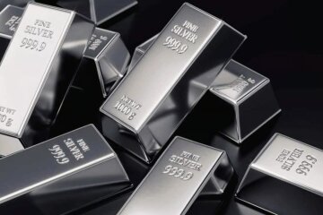Серебряные слитки / Фото: webuygoldmn.com