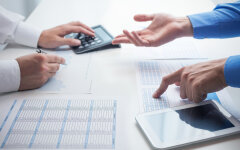 Податки на прибутки в Україні