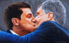 Поцелуй Зеленского с Порошенко оценили в тысячу долларов