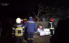 Последствия непогоды в Киеве, погиб человек, повреждены авто