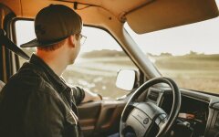 Водители в Испании  / Фото: pexels