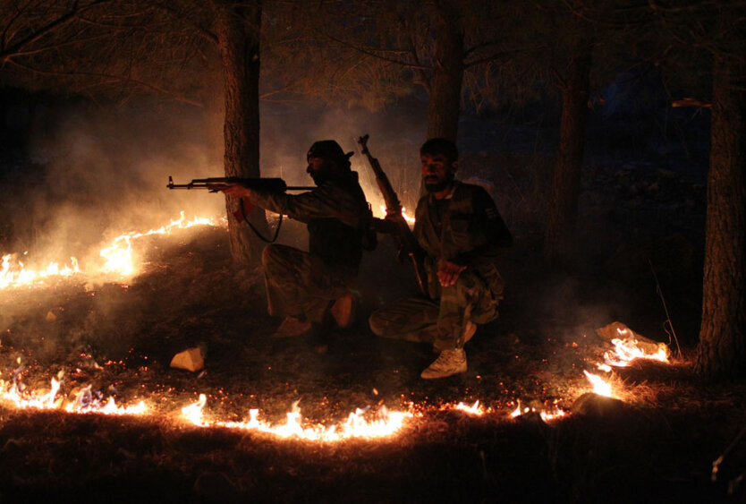 Война в Сирии. Повстанцы ССА ведут бои в курдских районах