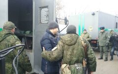 Обмен пленными продолжается: прямая трансляция с места событий