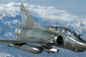 ВВС Франции_Истребитель-бомбардировщик Mirage 2000D