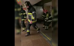 Спасатели в метро Киева