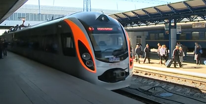 Скоростной поезд, киев-варшава