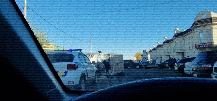 Перевернули та розбили автобус: в Одесі біля "7 кілометрів" сталася масова бійка з ТЦК