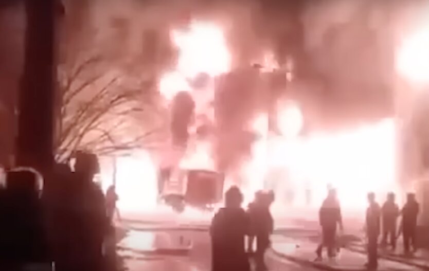 Україна попереджала: у Зеленського відреагували на "вибухову ніч" в Ірані