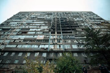 Тысячи домов в Киеве остались без света и воды: когда включат