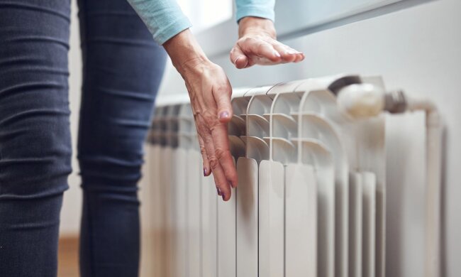 Злив води у будинках/ Фото Depositphotos