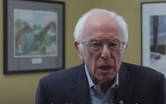 Экс-кандидат в президенты США Берни Сандрес, выюоры президента, США