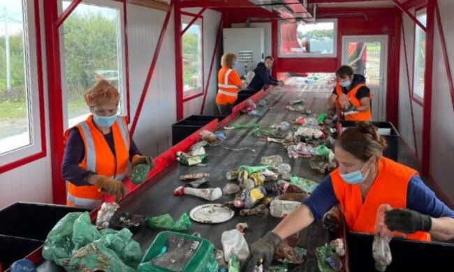 Переработка мусора  / Фото: Стрыйская районная государственная администрация