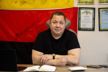 Олег Митрохин/Олег Мітрохін, МИК/МІК