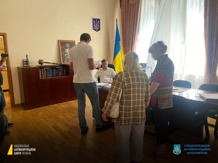 Правоохоронці викрили голову Державної судової адміністрації України