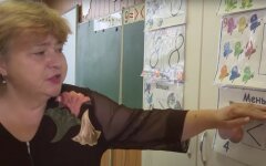 В правительстве нашли причину мизерной зарплаты учителей