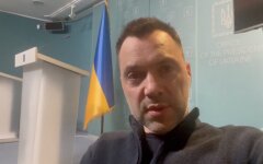 Арестович обратился к украинцам: что можно и нельзя делать с пленными оккупантами