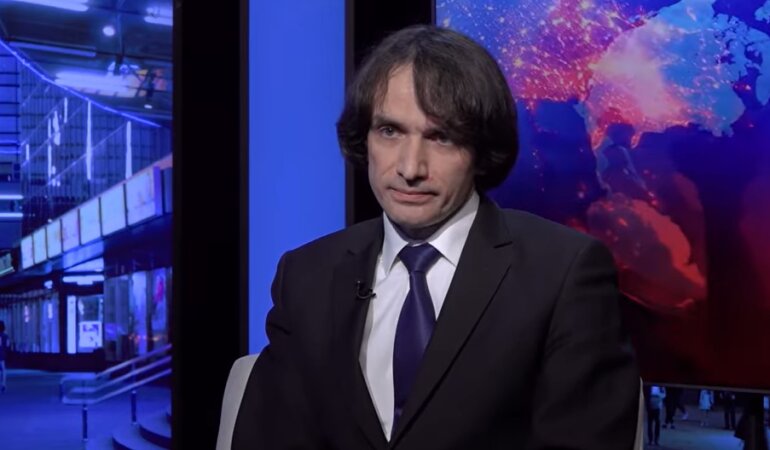 Александр Лось